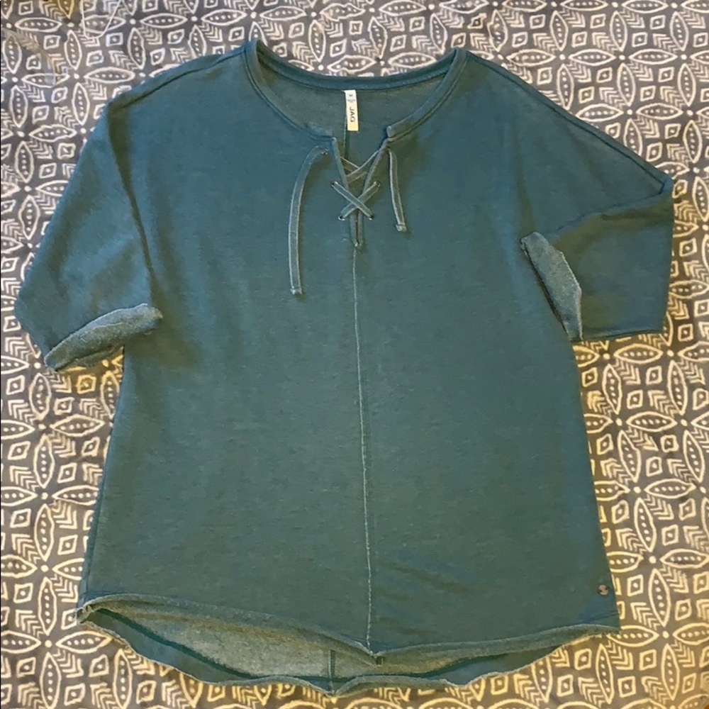 Women’s green shirt